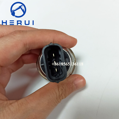 35PP1-2 130635805 35PP1-1 Fuel Rail Pressure Sensor For A3 A4 A5 A6 Q5