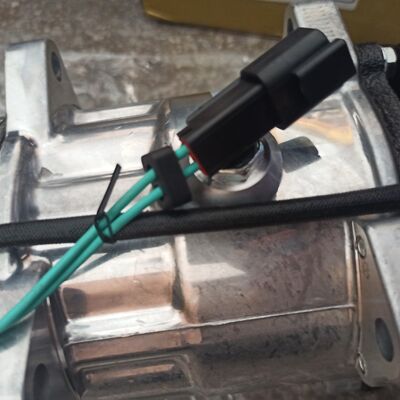 Air Conditioning Compressor VOE 14649606 14649606 for  Excavator EC200B EC200D EC210B EC210D EC220D EC220E EC240B EC250D
